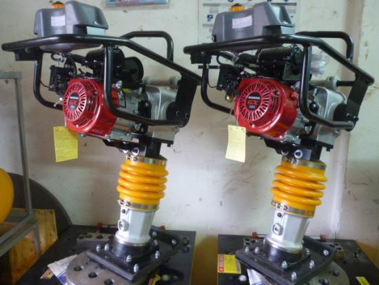 Máy đầm cóc Honda RM80 (GX160)